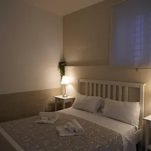 casa-ferrara-catania.catania-hotels.net/